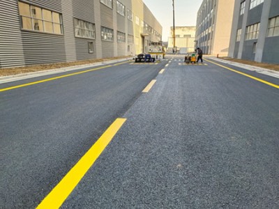 苏州厂区道路划线规范、苏州工厂主要道路表现施工、苏州厂区地面画线图4